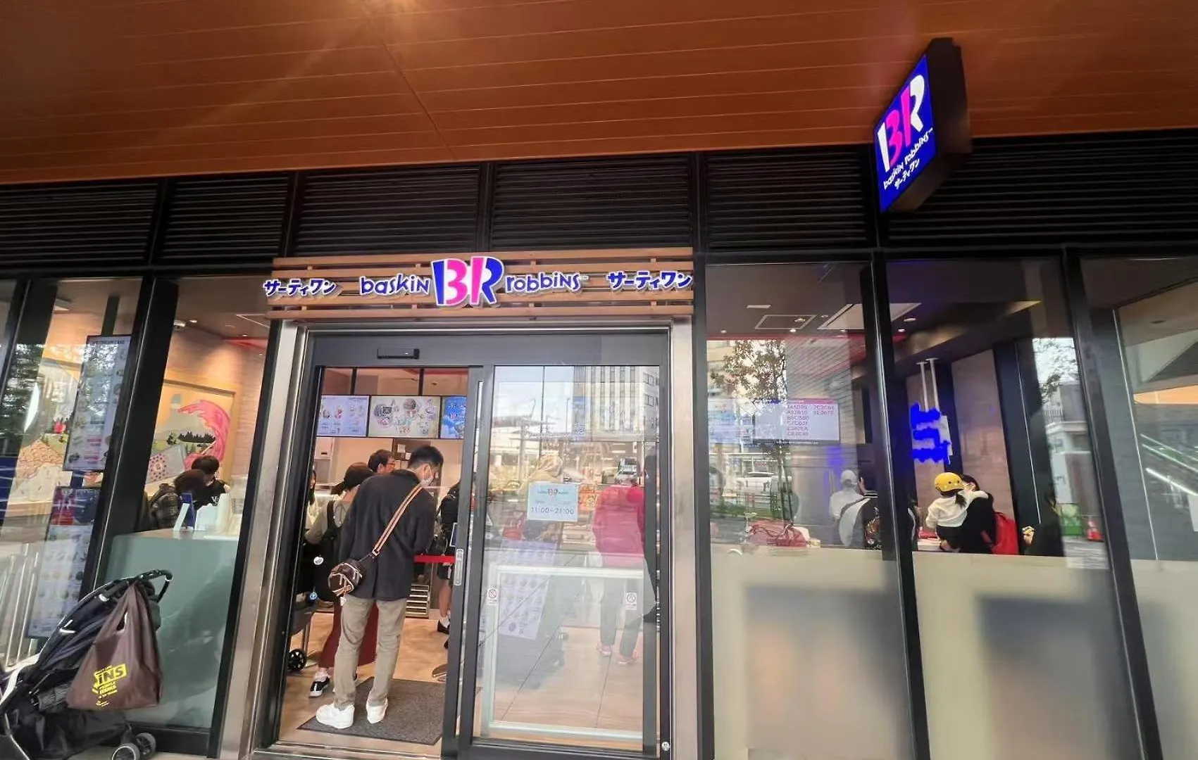 3 Best Location Small Private Room!Cozy Place In Jujo Shopping Street Tokyo Japan